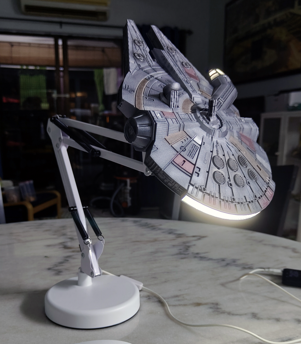 Millennium Falcon Desk Lamp Kit
