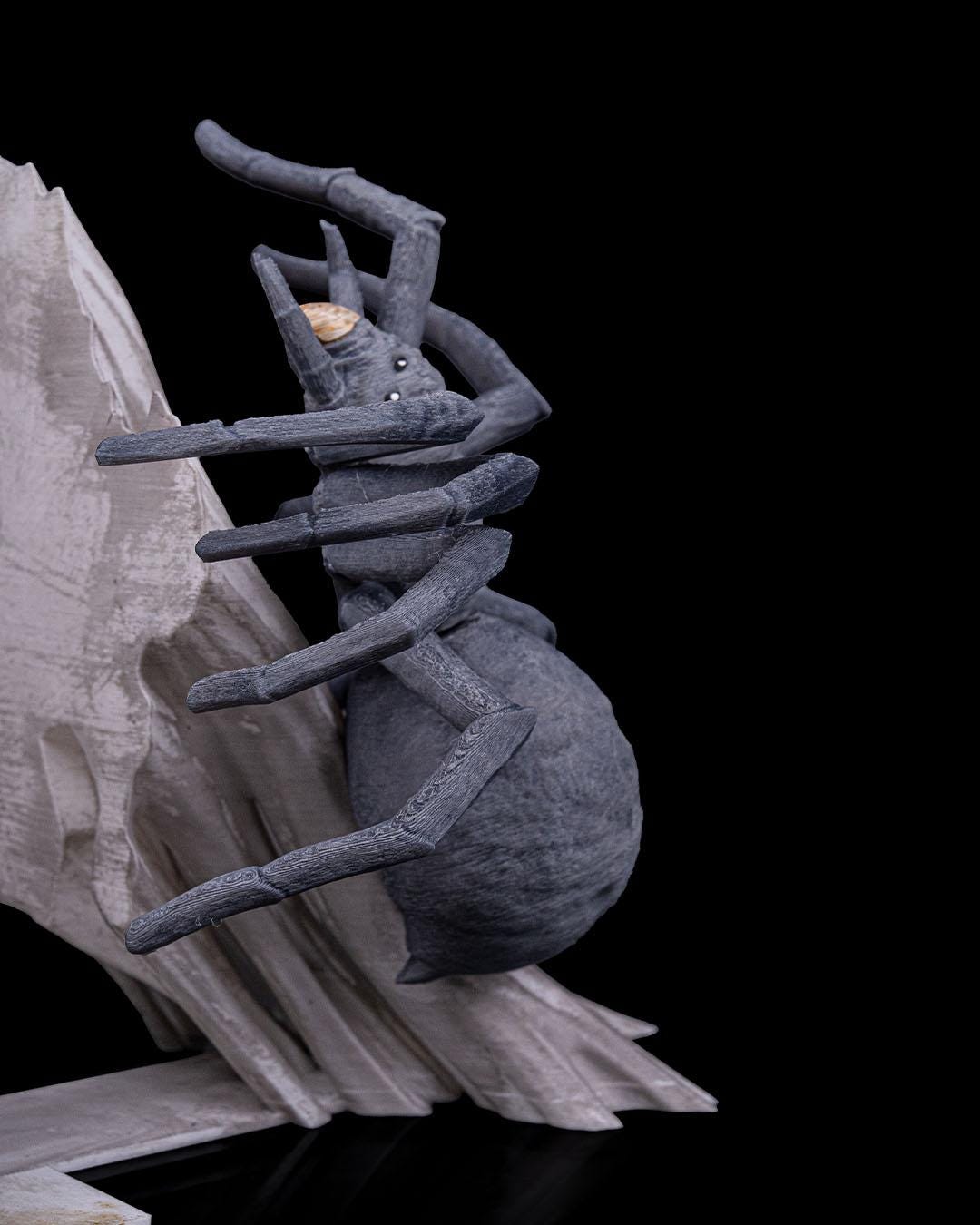 Thread of Horror Bookend