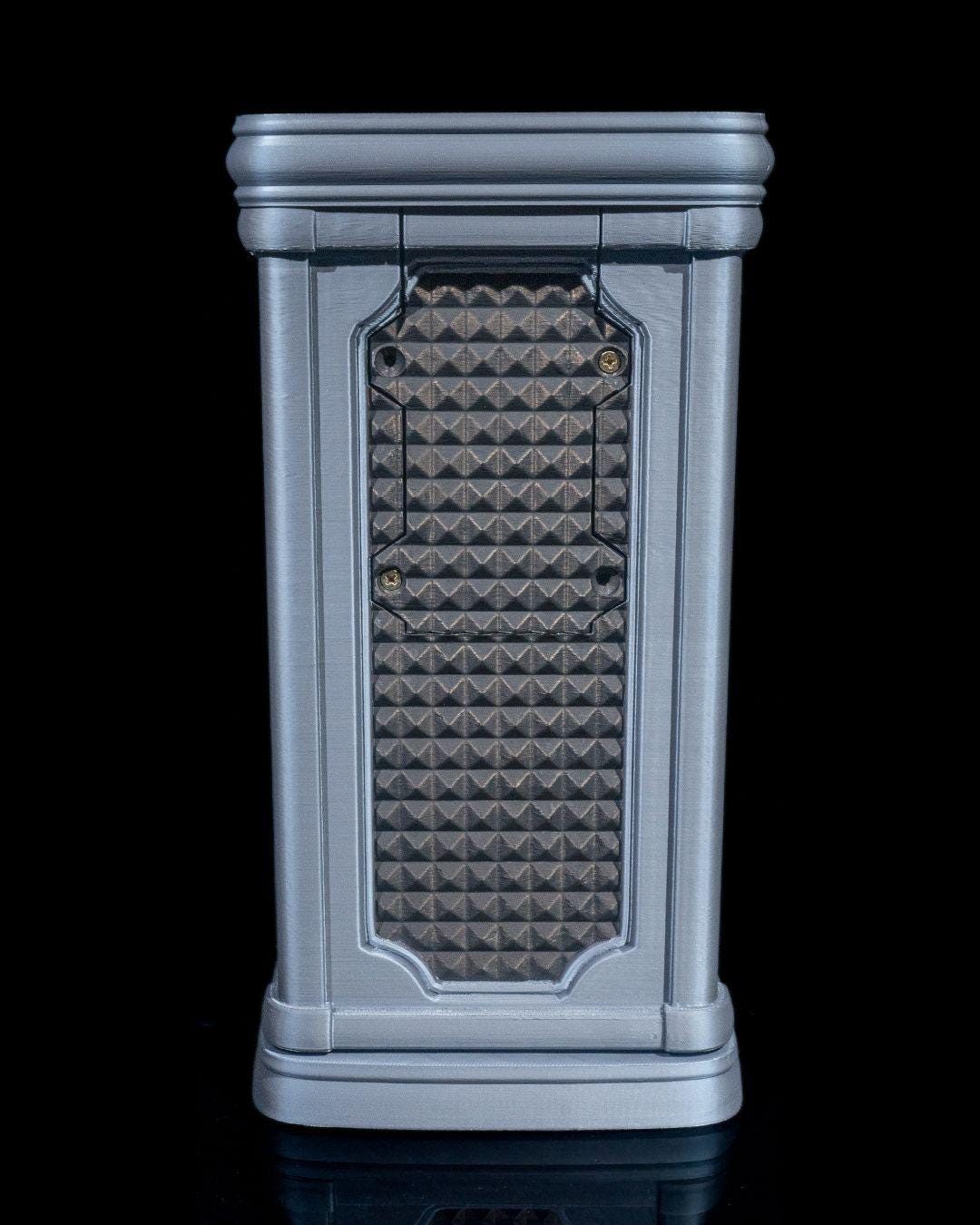 Cosmopolitan Bottle Dispenser