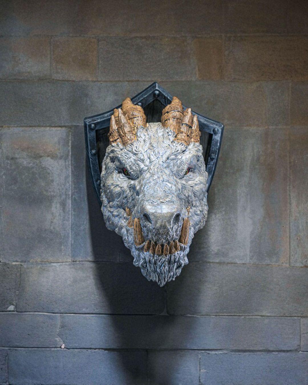 Polar Dragon Trophy - Ready for paint