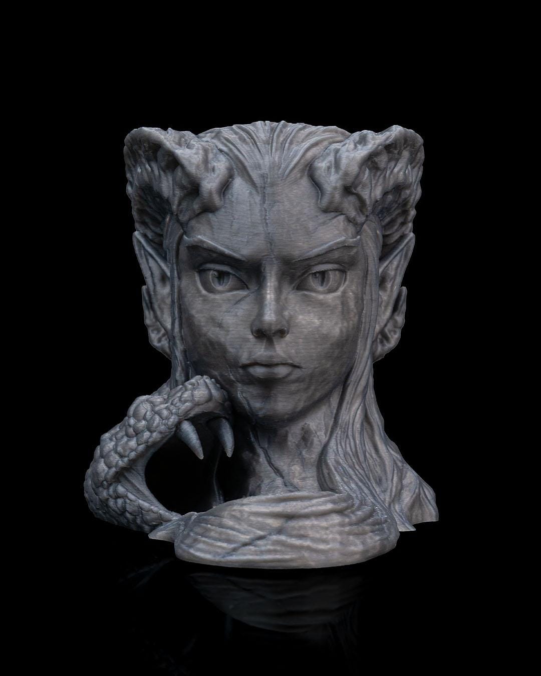 Infernal Gambit Can Holder & Dice Tower