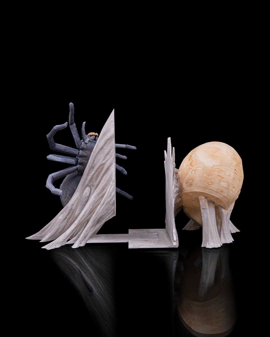 Thread of Horror Bookend