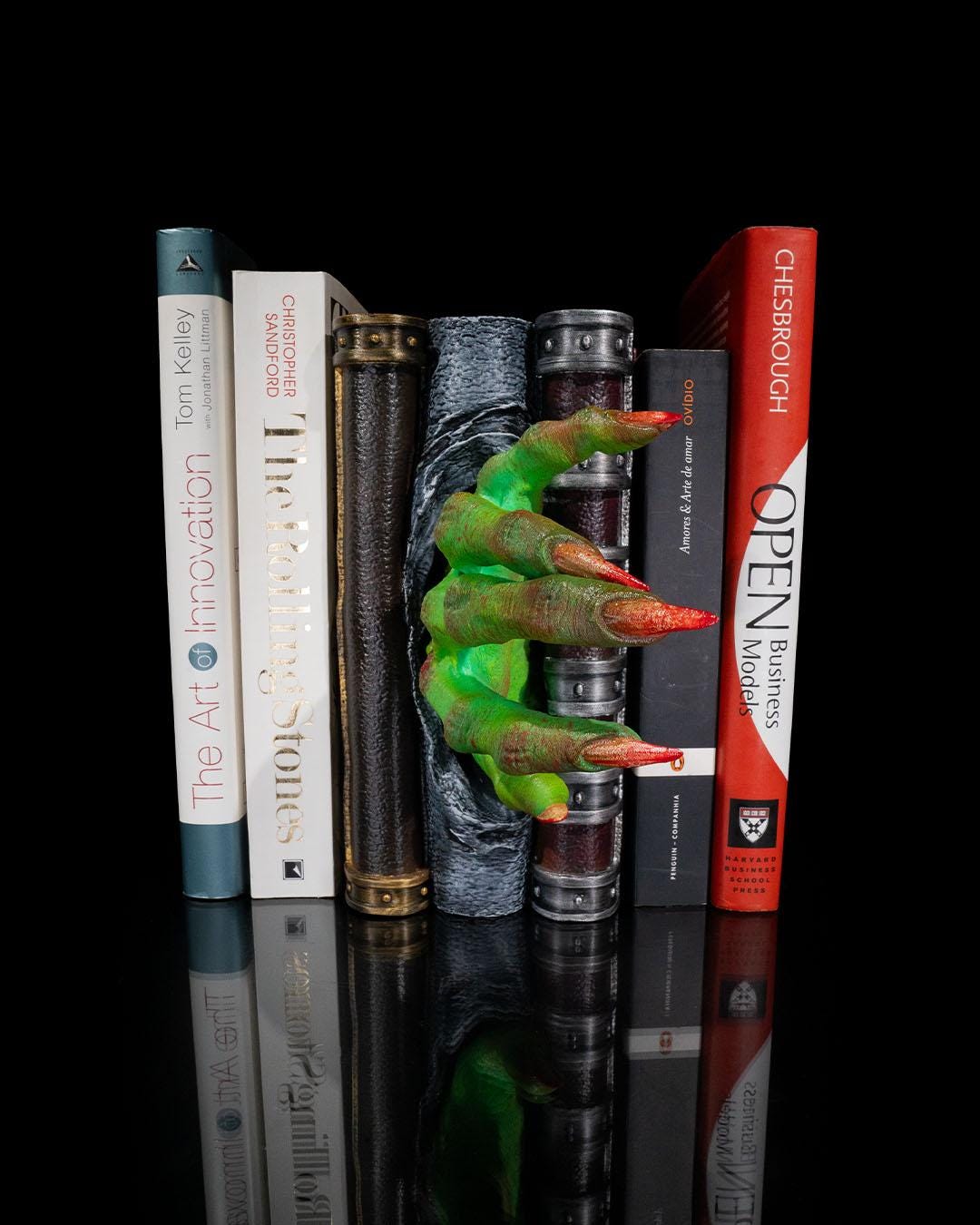 Creeping Out Book Nook