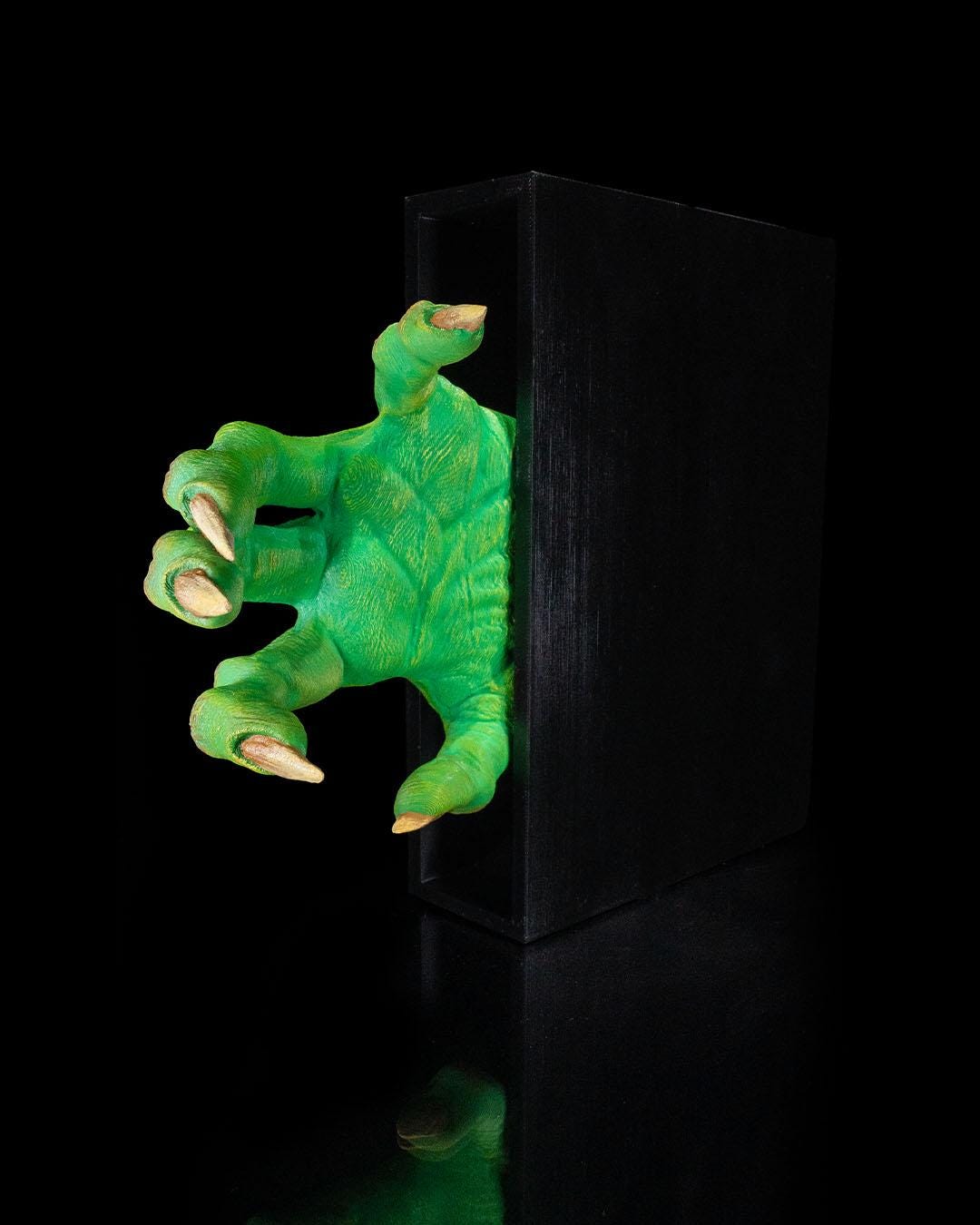 Creeping In Book Nook