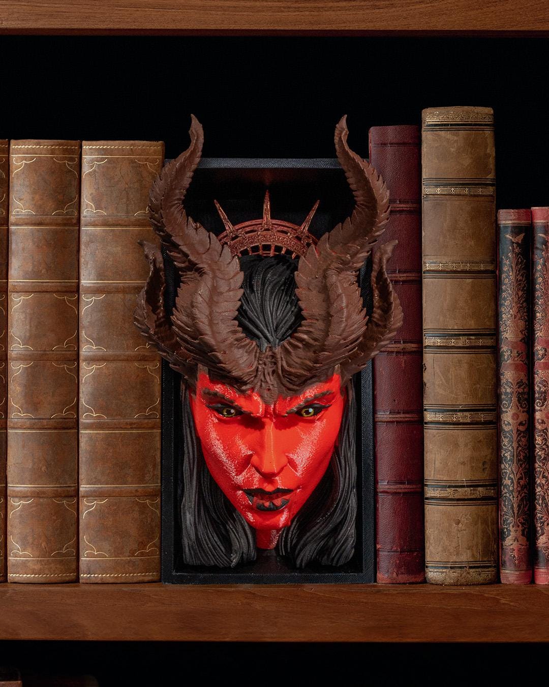 Succubus to Books Book Nook