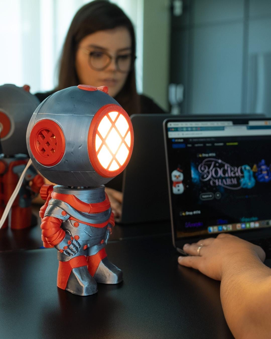 Mecha Diver - Table Lamp