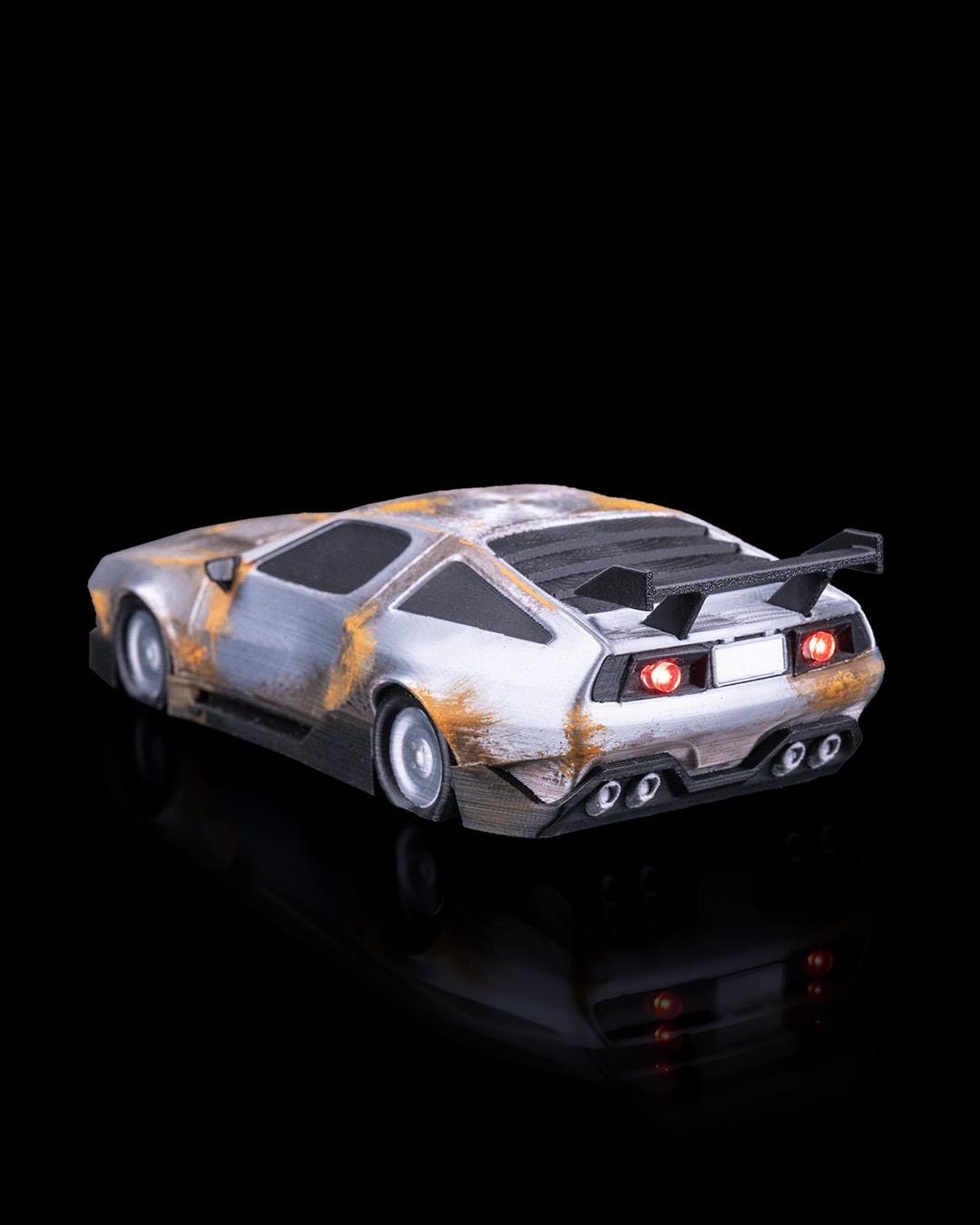 High Beams Wall Lamp