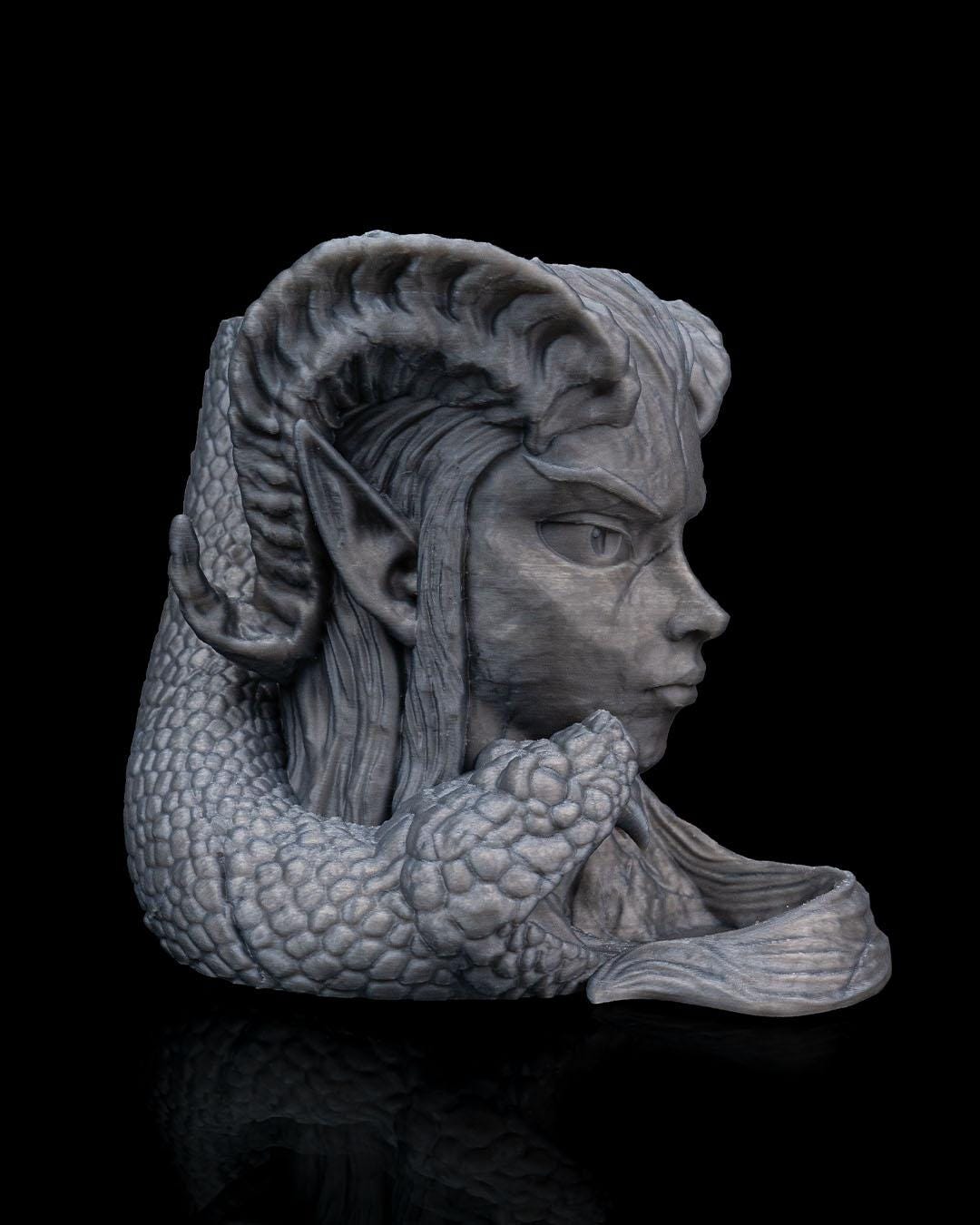 Infernal Gambit Can Holder & Dice Tower