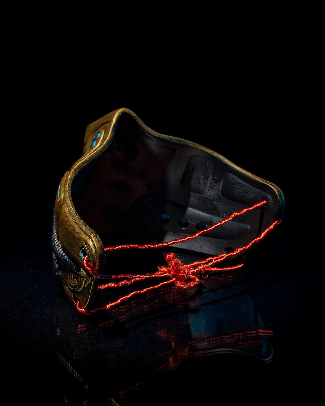 Metropolis Mask