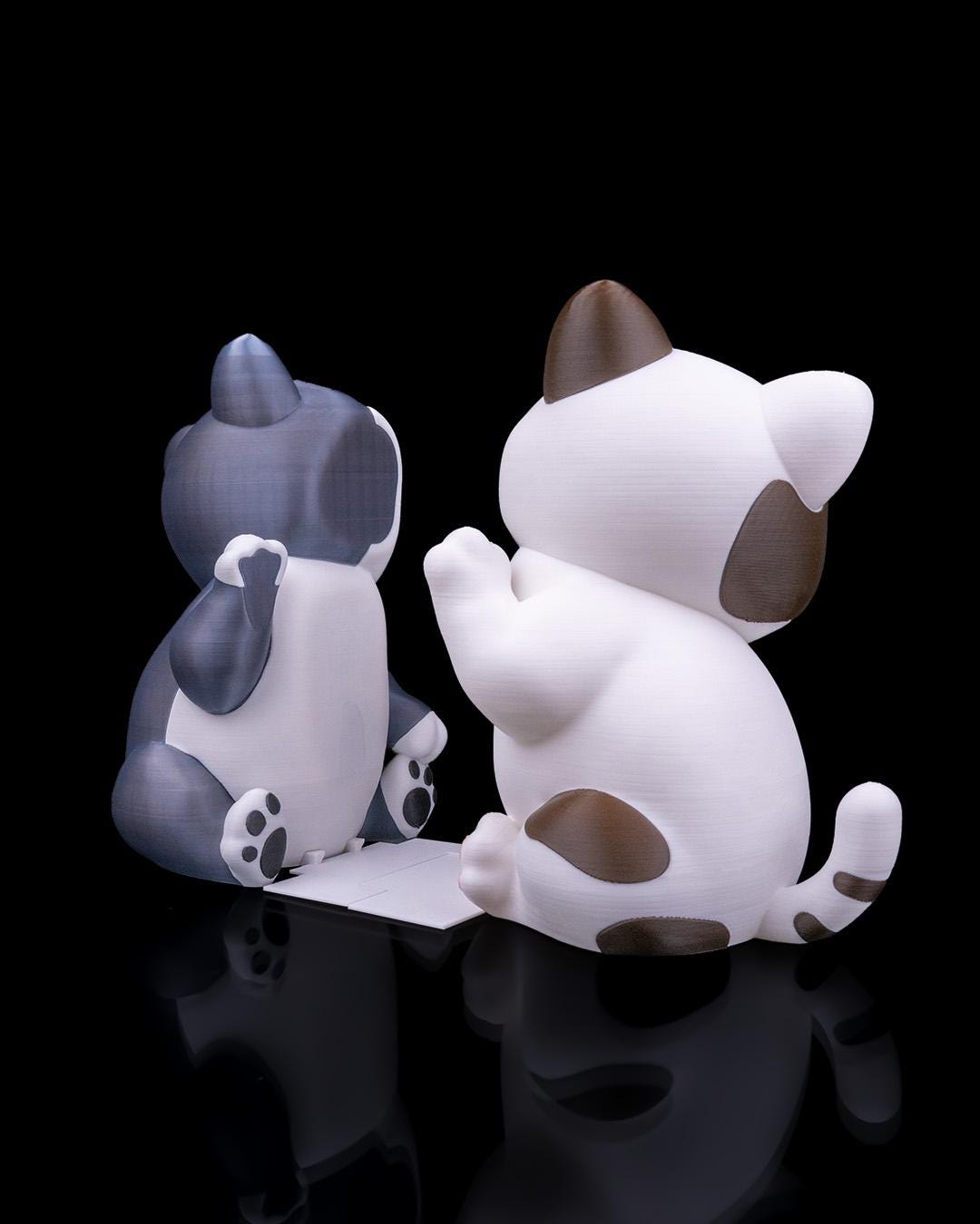 Cozy Snuggles Bookend