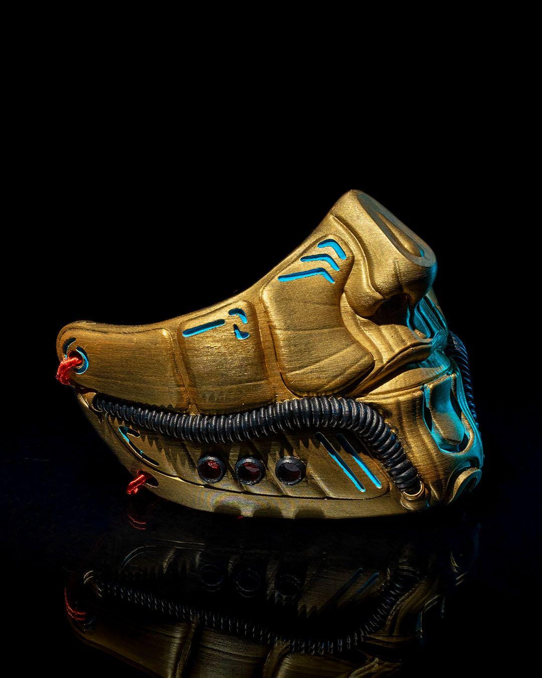 Metropolis Mask