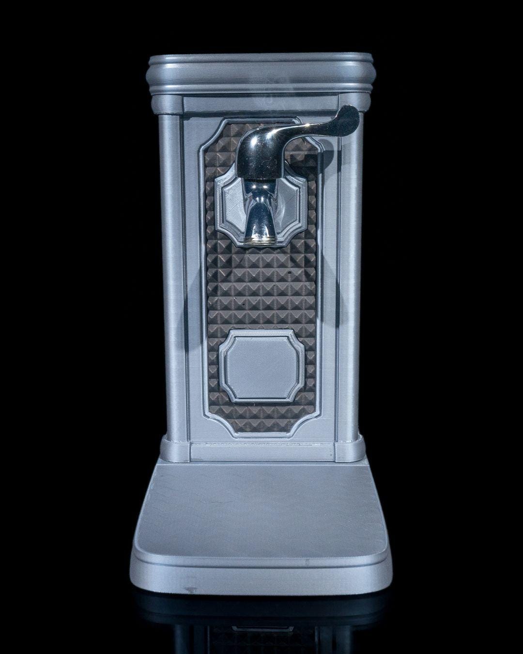 Cosmopolitan Bottle Dispenser