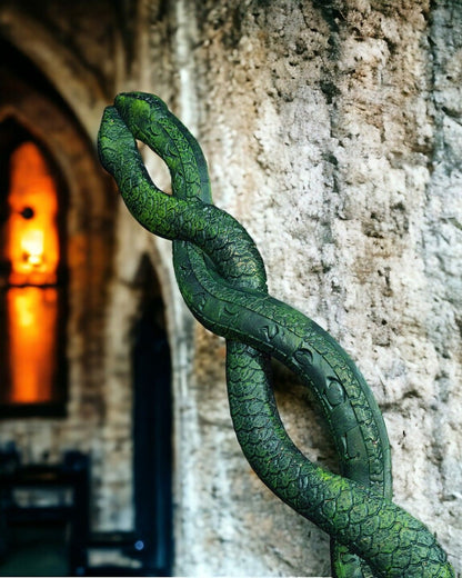Ouroboros Blade