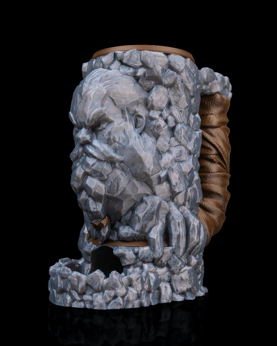 Stonebeard Hold Can Holder & Dice Tower