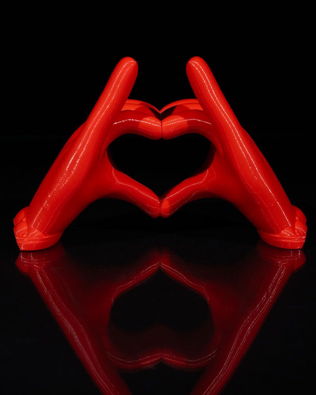 Heart Hands Phone Holder
