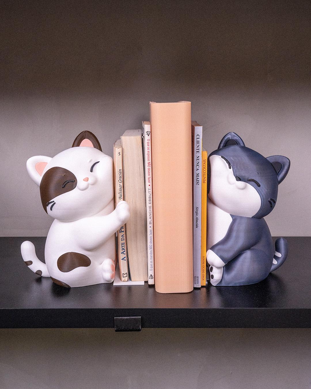 Cozy Snuggles Bookend