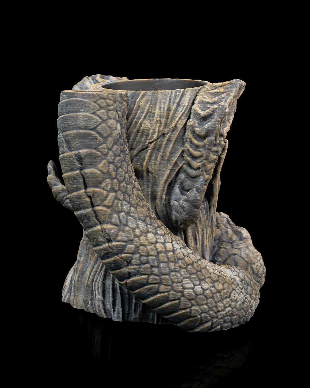 Infernal Gambit Can Holder & Dice Tower