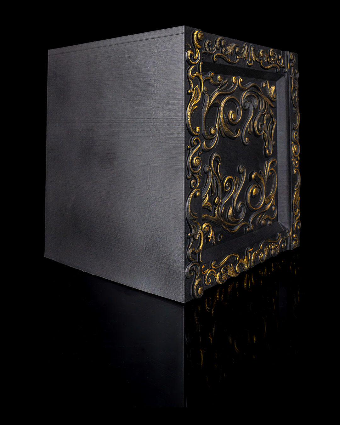 Skull Adornment Wine Bag Dispenser