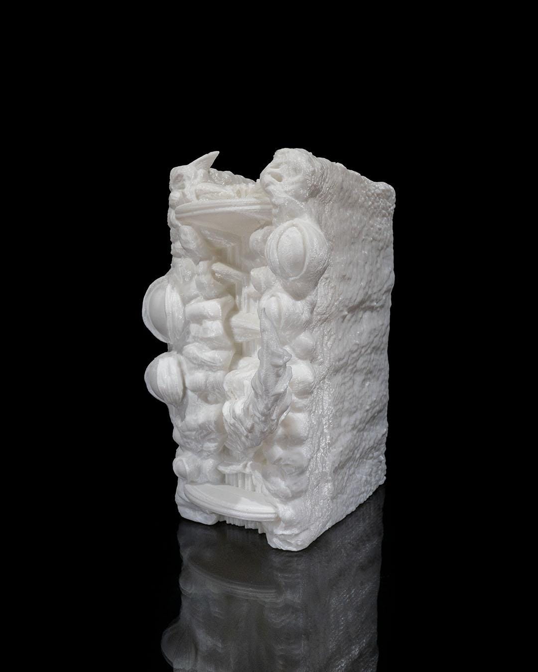 Binded Mimic Book Nook