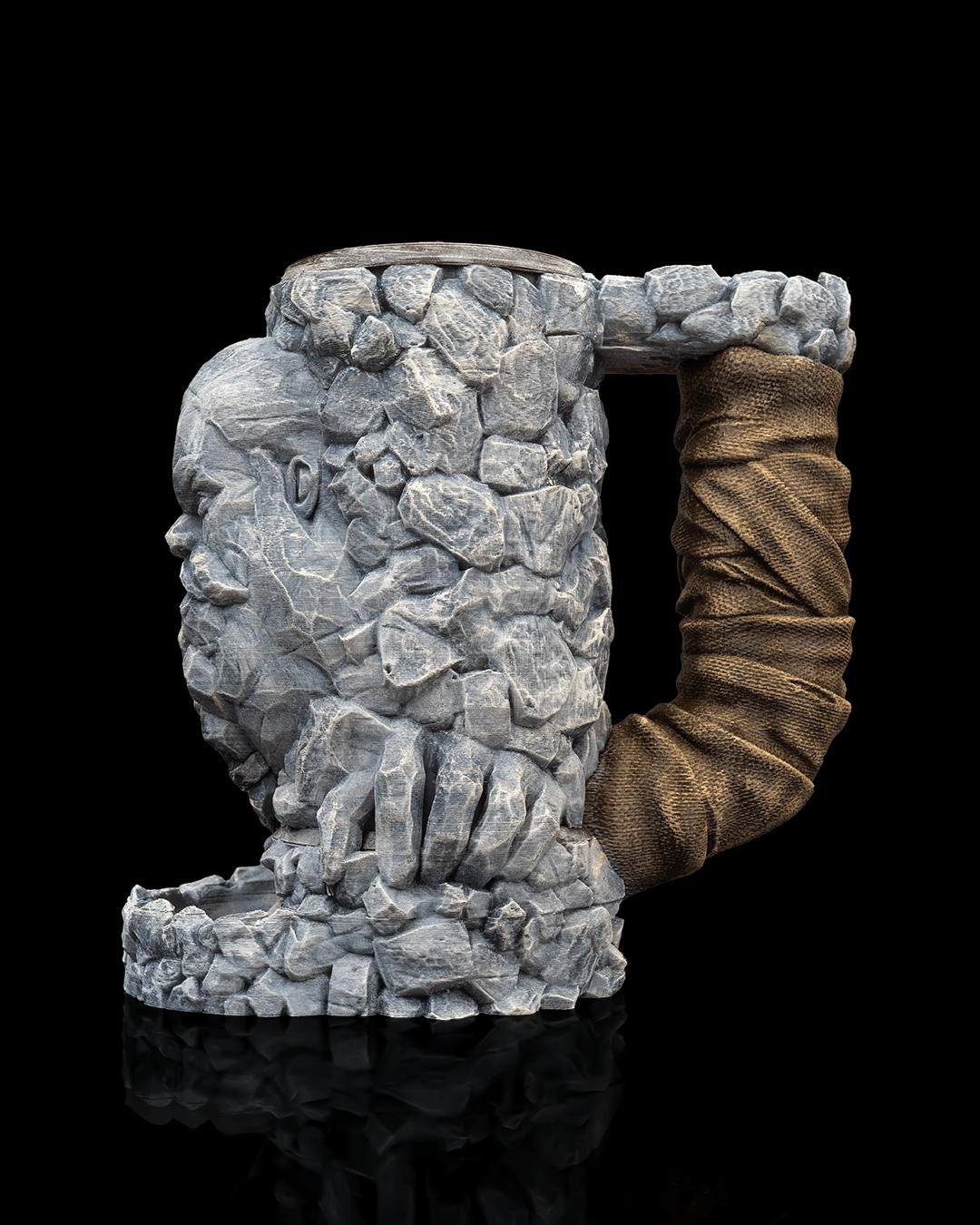 Stonebeard Hold Can Holder & Dice Tower