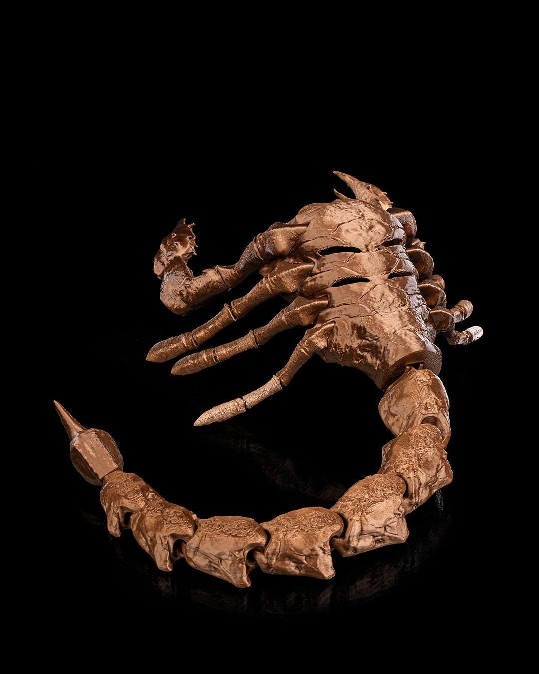 Scorpion Grasp Halloween Mask