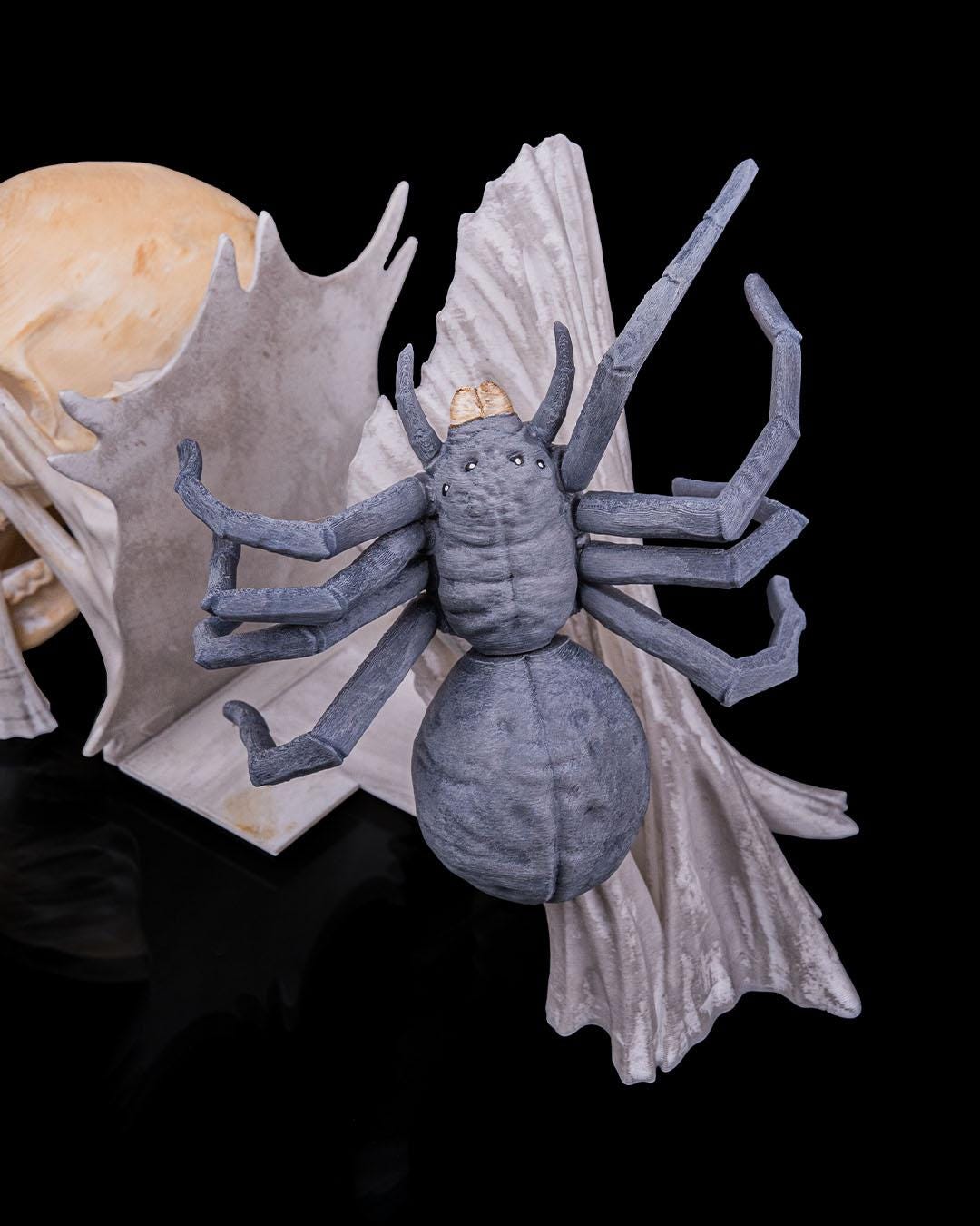 Thread of Horror Bookend