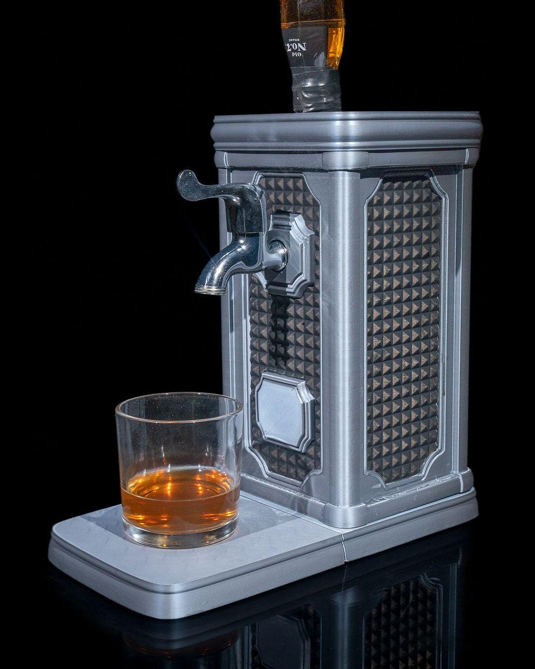 Cosmopolitan Bottle Dispenser