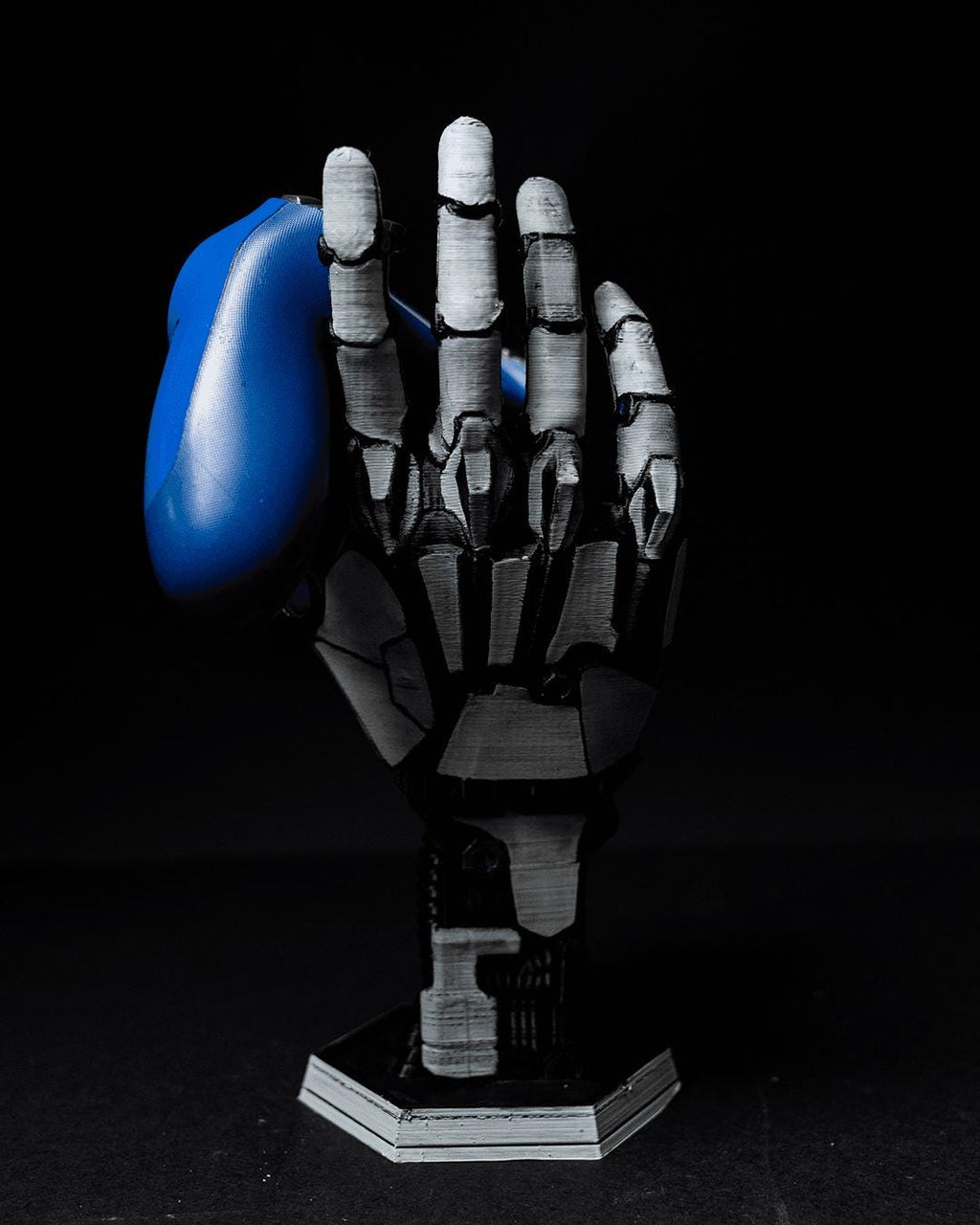 Robot Hand Controller Holder - ready for paint