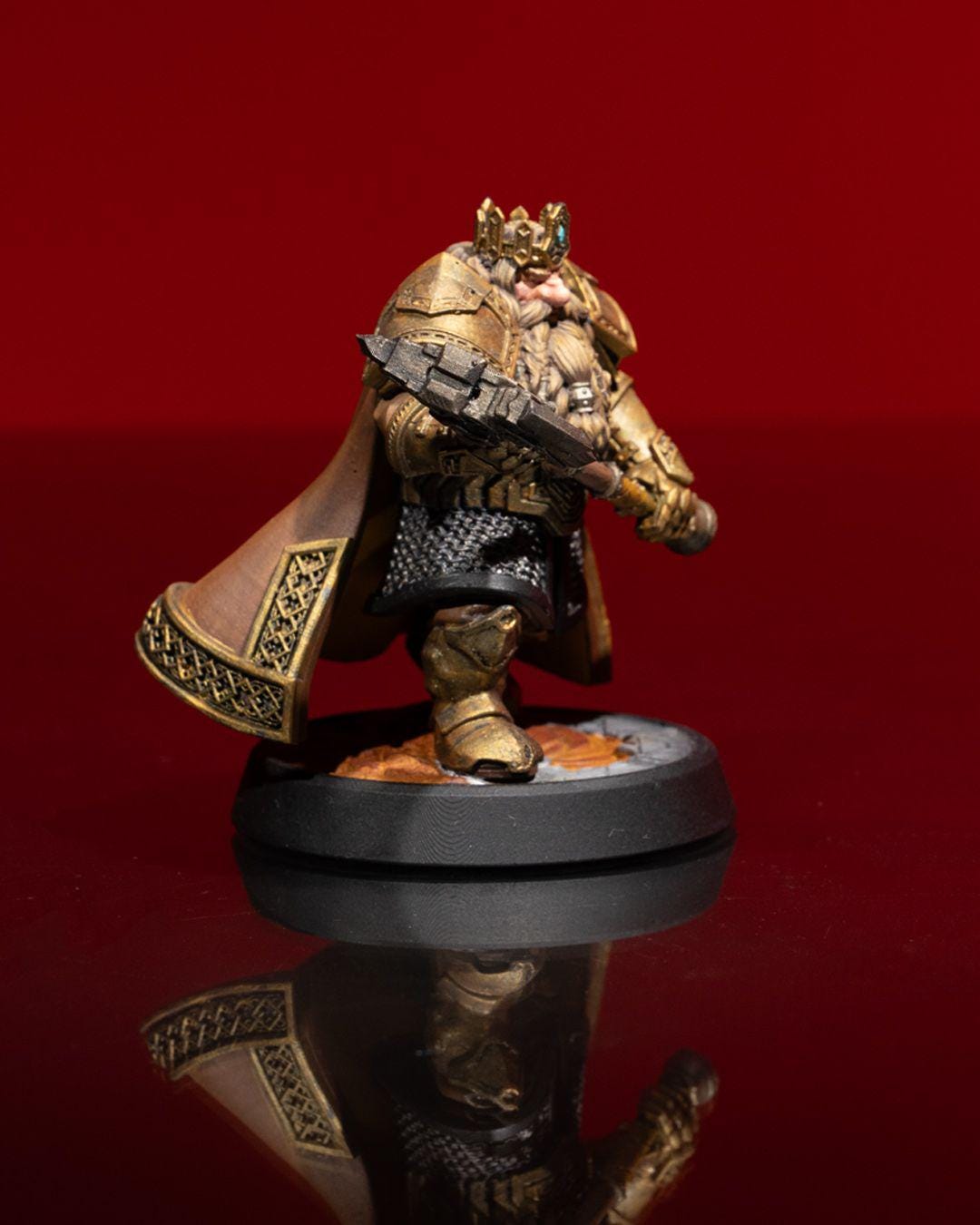 Ice and Fire - Dwarven King - Miniature