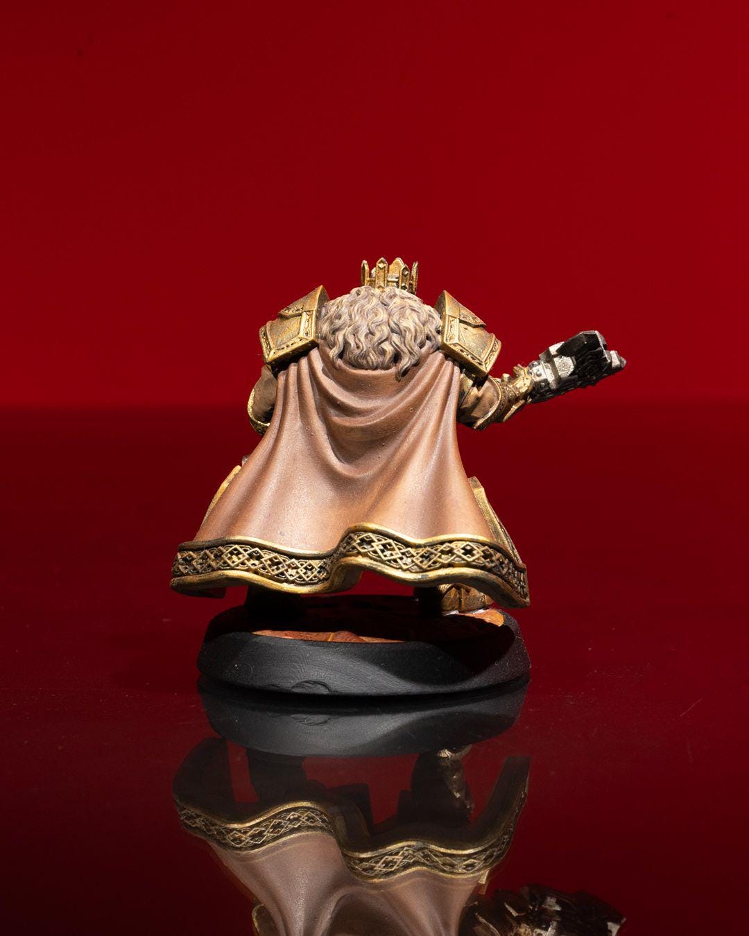 Ice and Fire - Dwarven King - Miniature