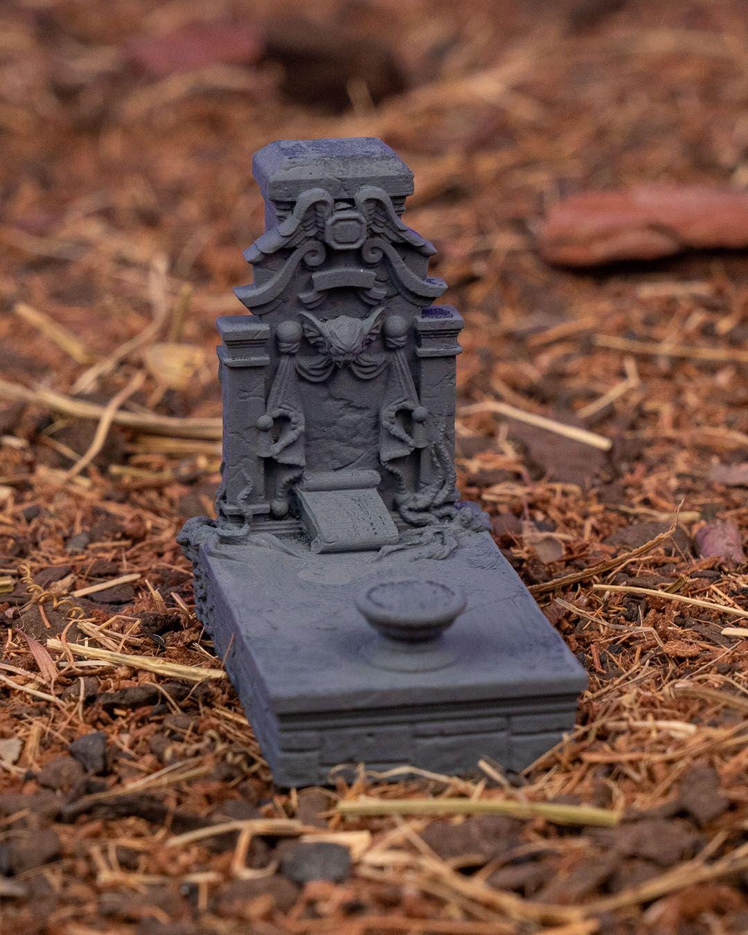 Montblanc Escapade - Props - Miniature